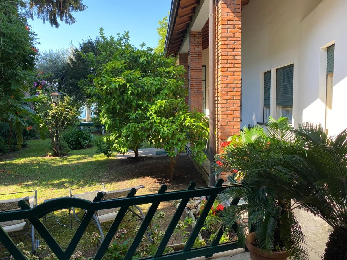 Casa Vacanze Gabbianella Villa Con Giardino Lungolago Maderno Toscolano-Maderno Exterior foto