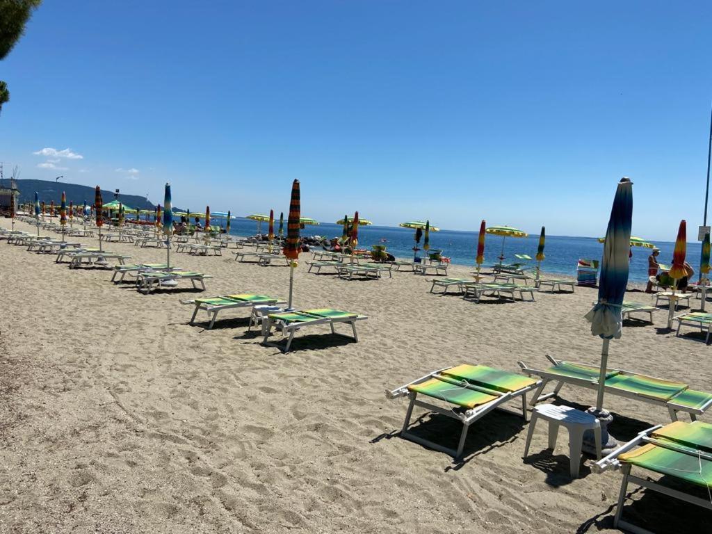 Casa Vacanze Gabbianella Villa Con Giardino Lungolago Maderno Toscolano-Maderno Exterior foto
